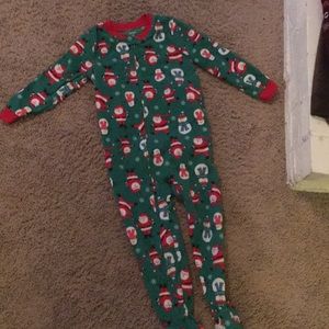 Christmas footie pajamas - size 4T - Carter’s